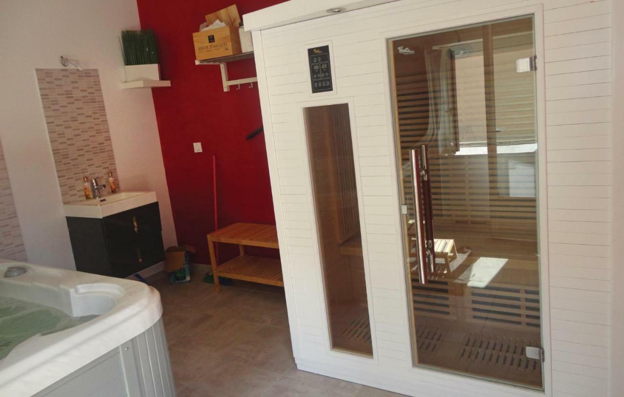 2 Bedroom Amazing Home In Narbonne Eksteriør billede