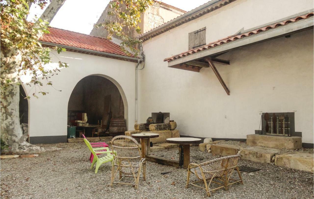 2 Bedroom Amazing Home In Narbonne Eksteriør billede