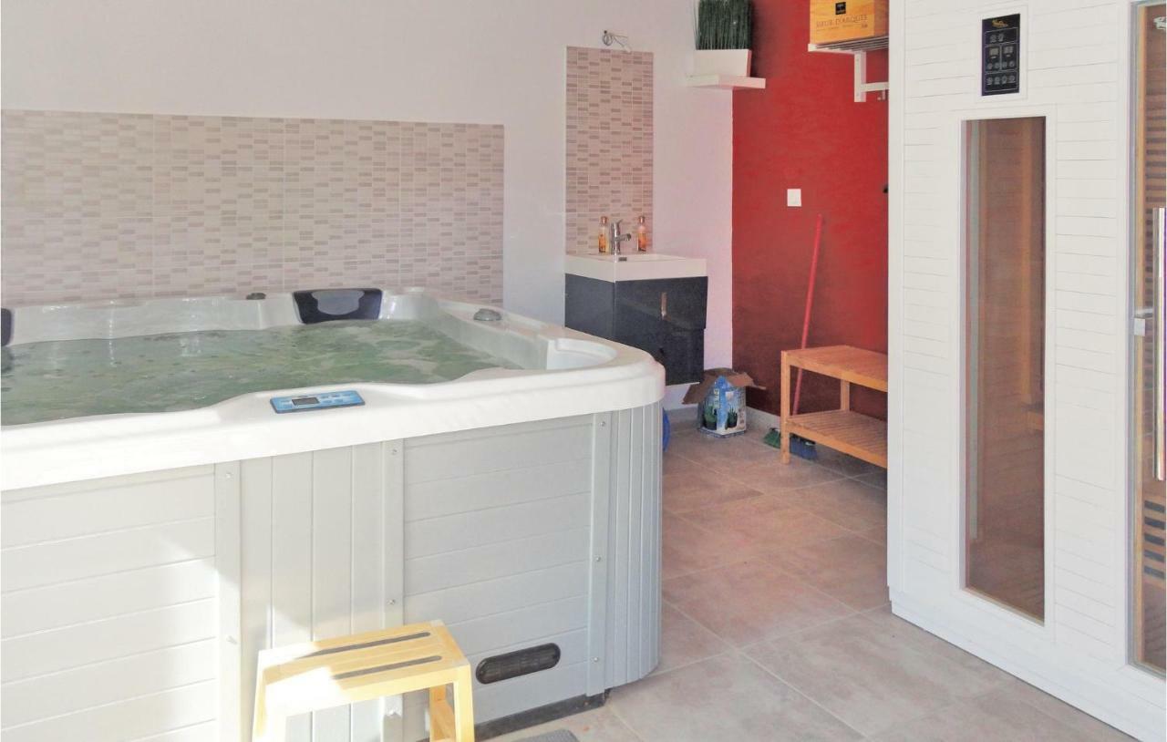 2 Bedroom Amazing Home In Narbonne Eksteriør billede