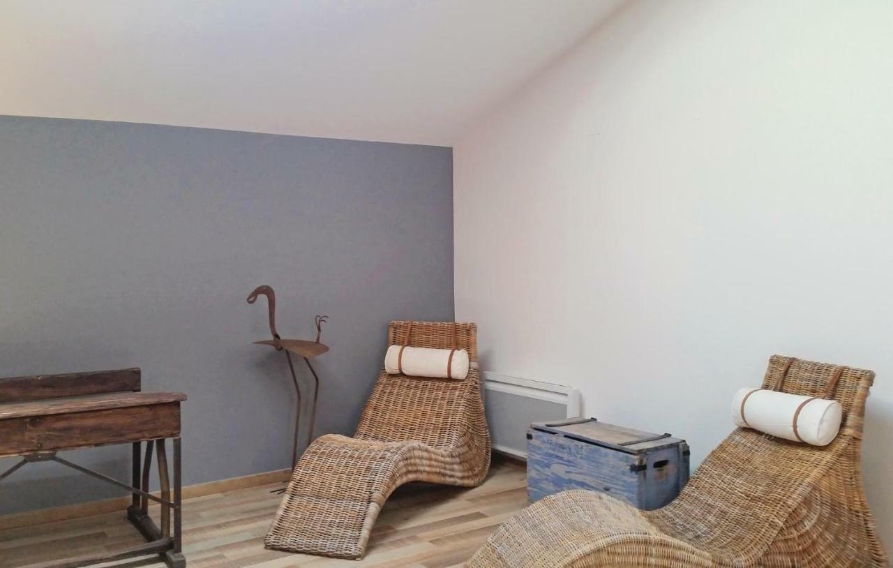 2 Bedroom Amazing Home In Narbonne Eksteriør billede